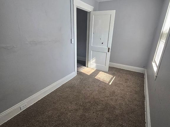 3rd image of 5806 Bonna Ave #B6866e395