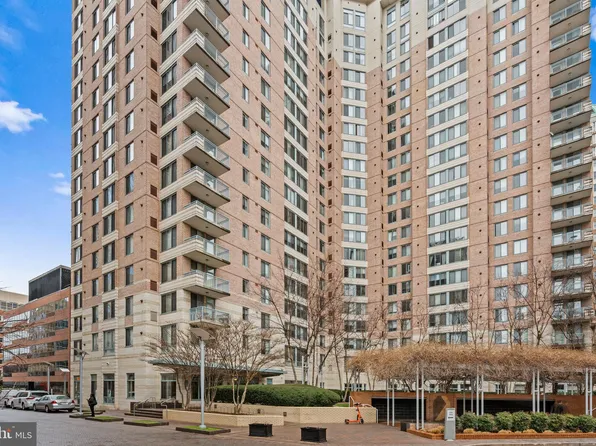 851 N Glebe Rd APT 103, Arlington, VA 22203