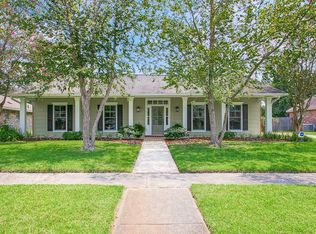 1333 Queen Cathy Dr, Baton Rouge, LA 70816