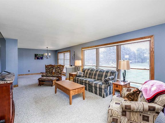 4th image of 1148 Londonderry Dr