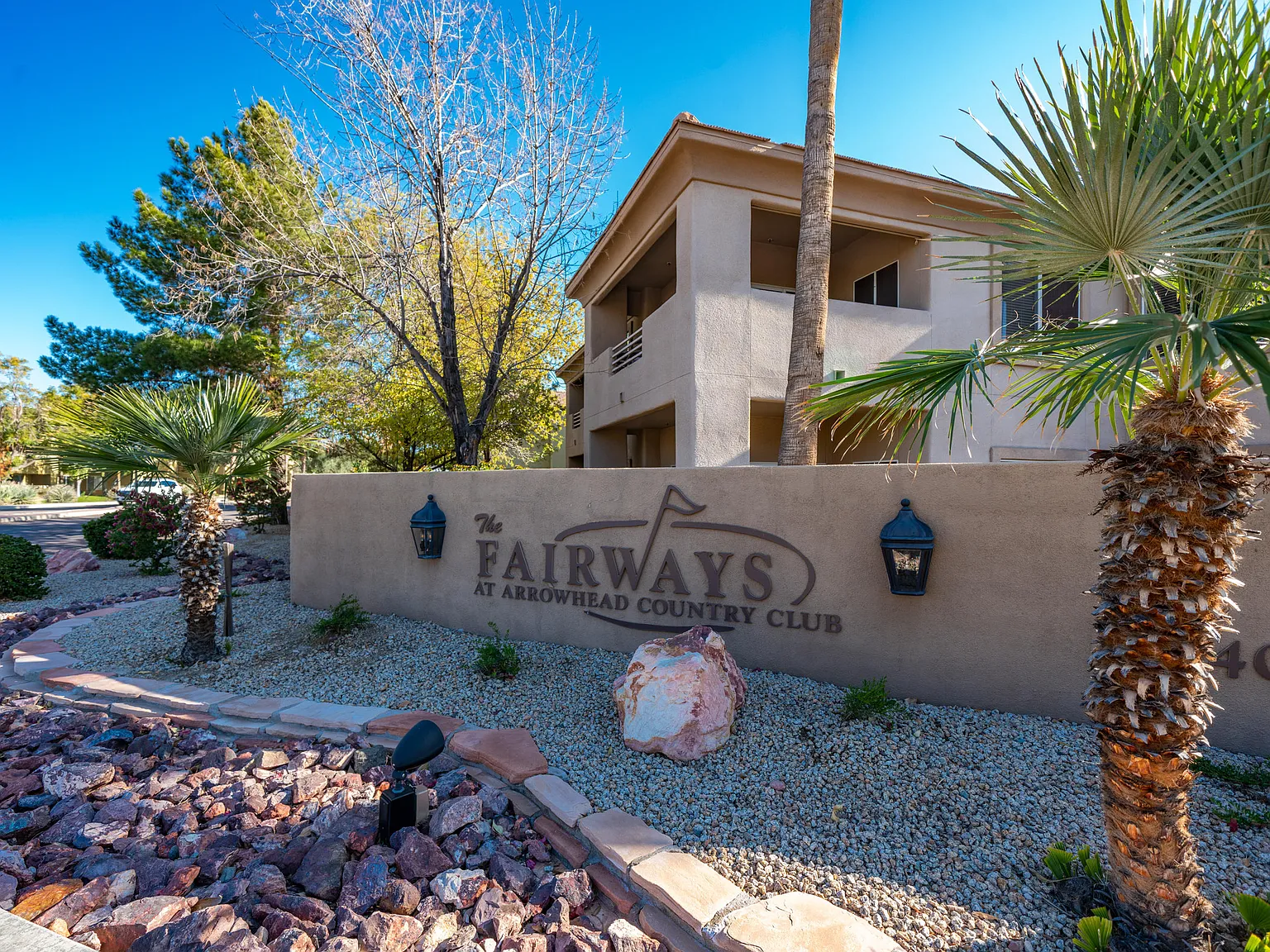 2 bed, 2.0 bath, 1434 sqft, $2,000 — Photo 2