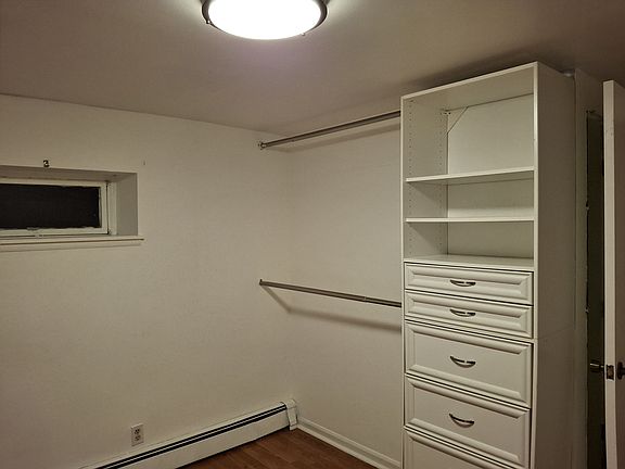 5th image of 216 Center Dr