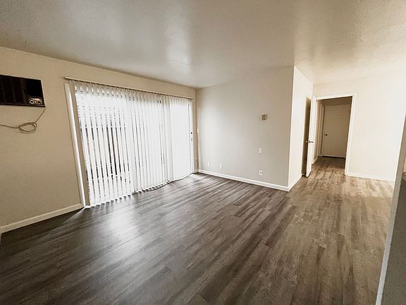 4th image of 1823 H St APT G