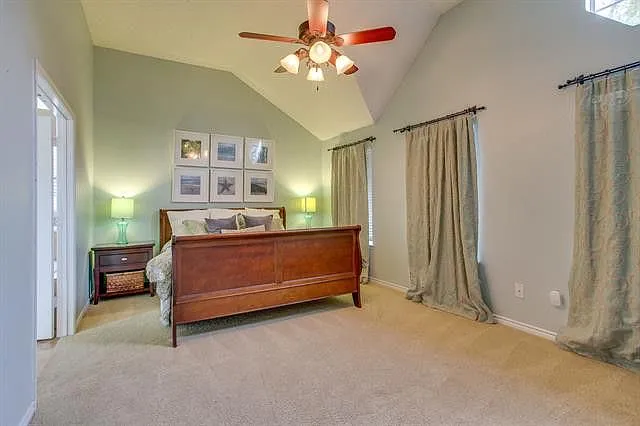2309 Claremont Ct — Photo 15