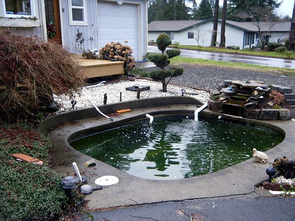 4th image of 391 E Country Club Dr