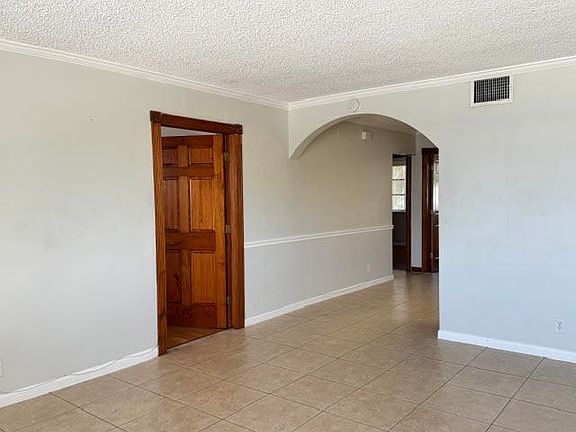 4th image of 2175 NE 56th Street #204
