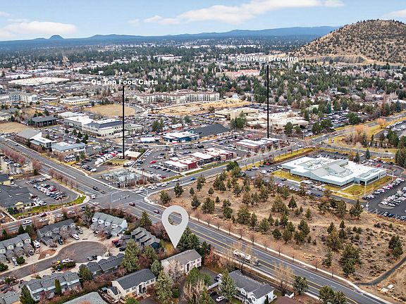 5th image of 1761 NE Wichita Way