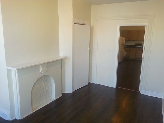 2nd image of 1120 47th Ave APT 1R