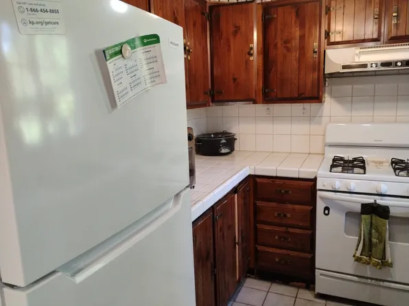 2552 Gunn Rd, Carmichael, CA 95608