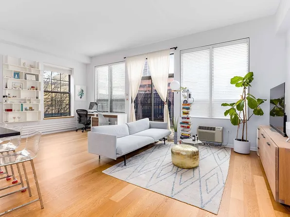 5-03 50th Ave #2C, Long Island City, NY 11101