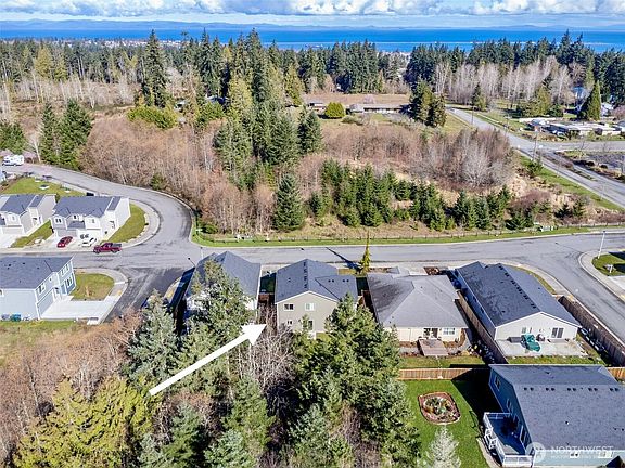 4th image of 120 Valley Creek Drive