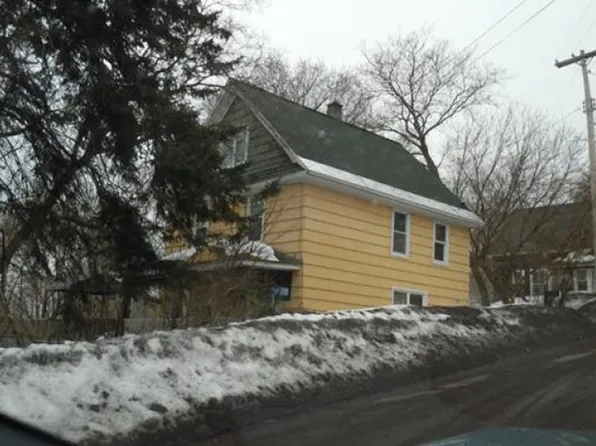 49215 Roosevelt Rd, Hancock, MI 49930