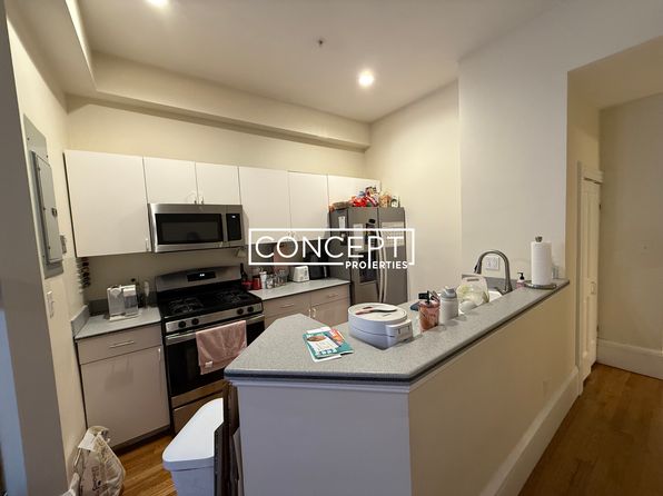 183 Saint Botolph St APT 2