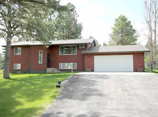 1402 Ponderosa Dr, Sturgis, SD 57785