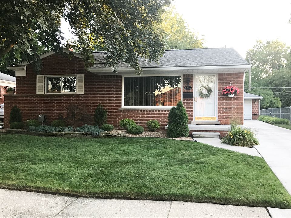 1st image of 8649 Cardwell St