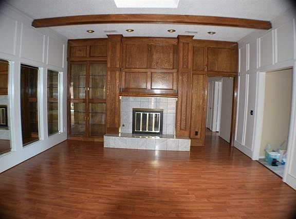 5th image of 2413 Belmont Pl
