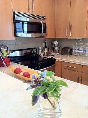 2nd image of 160 Cypress Pl