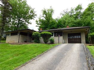 1004 Old Hills Rd, McKeesport, PA 15135