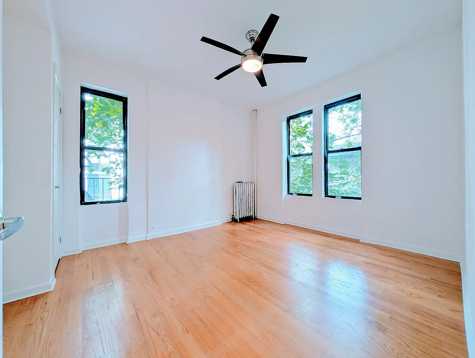 515 Clinton Avenue — Photo 4