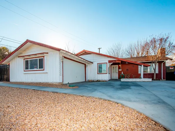 44901 18th St W Unit W, Lancaster, CA 93534