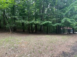 1863 Newport Dr, Ellijay, GA 30540