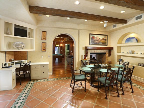 4th image of 4267 Beresford Way