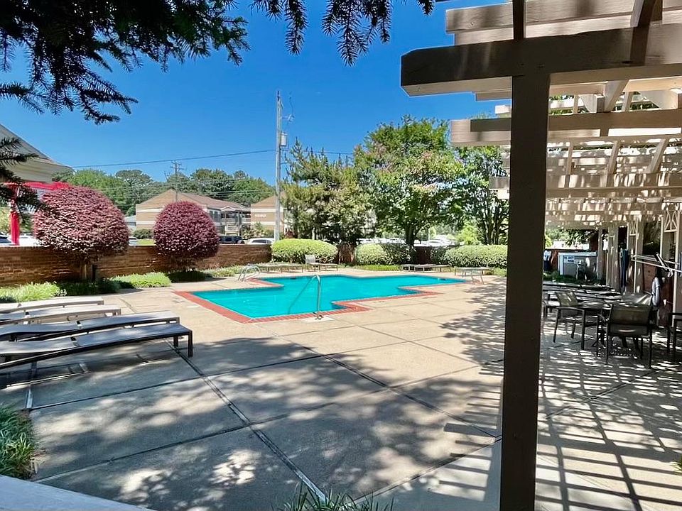 1st image of 752 Coquina Ln