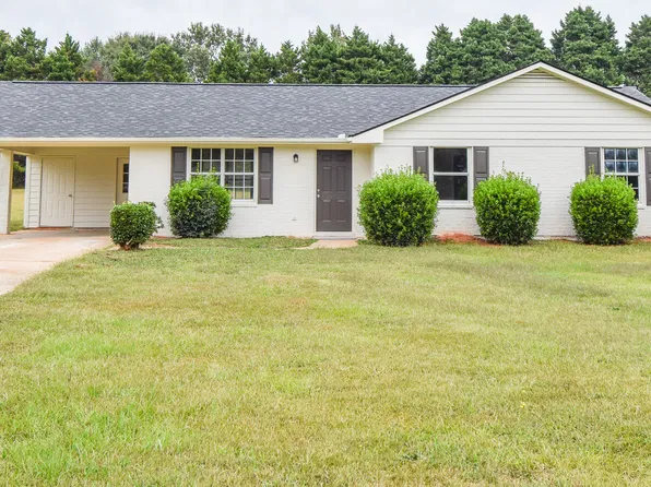 111 Meadowview Ln, Williamson, GA 30292