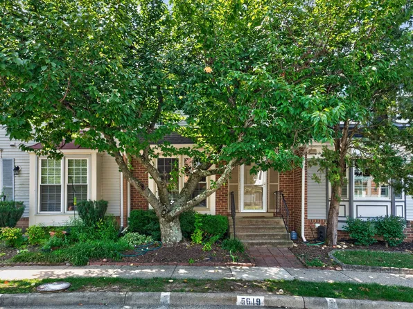 5619 Ridge View Dr #1, Alexandria, VA 22310