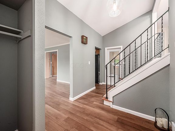 5th image of 4949 Comstock Dr