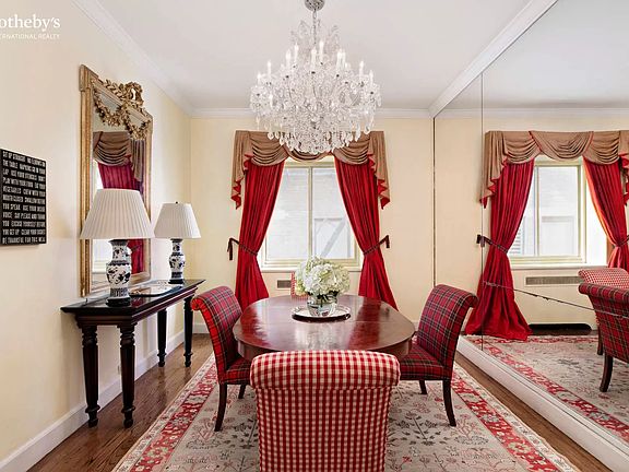 4th image of 1 E 62nd St #4AB