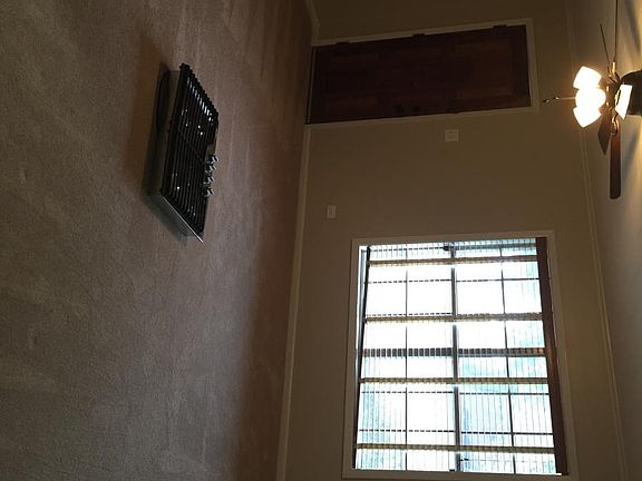 2nd image of 1508 Elm St