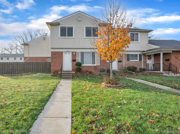 8242 Farnum Ave, Warren, MI 48093