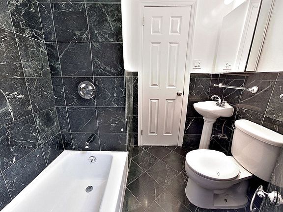 4th image of 551 3rd Ave APT 42