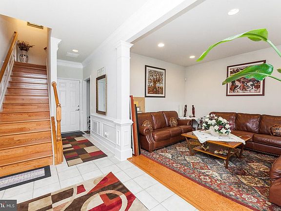 3rd image of 14604 Crossfield Way