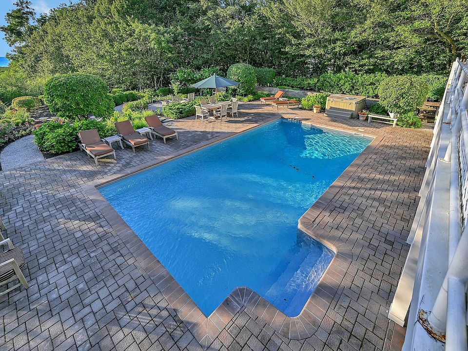 14 Silver Beech Ln, Baiting Hollow, NY 11933 Zillow