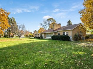 241 E 4 Mile Rd, Wind Point, WI 53402