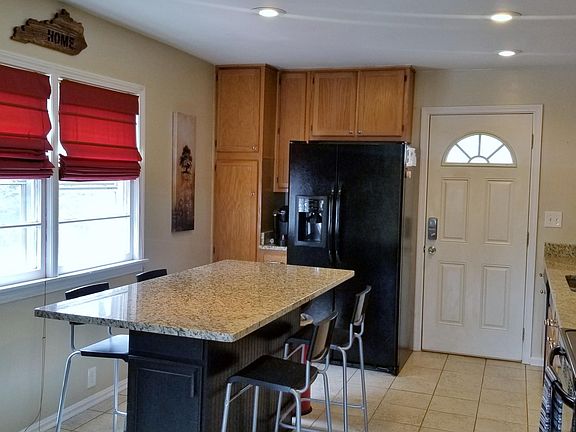 5th image of 3046 Nadina Dr