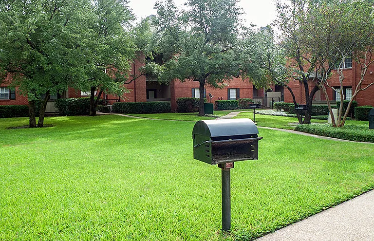 Summers Landing Apartments — Photo 39