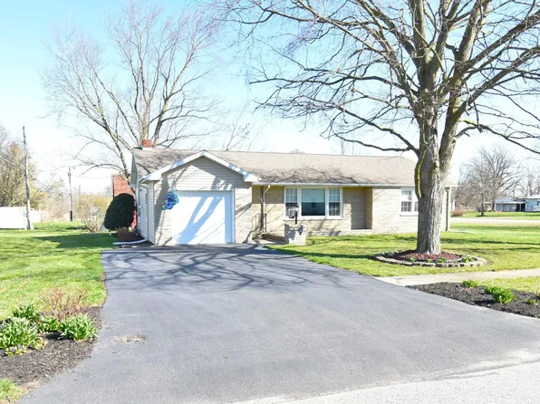 10 W Wilber St, Remington, IN 47977