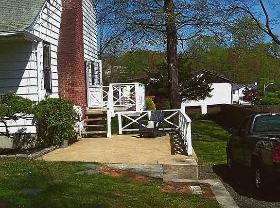 3rd image of 16 Viking Ln