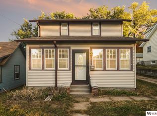 5406 Pacific St, Omaha, NE 68106