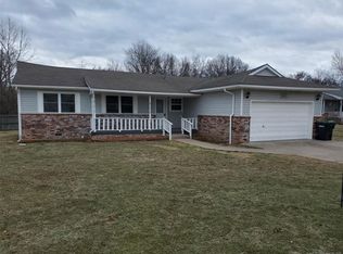 711 Country Cir, Tahlequah, OK 74464