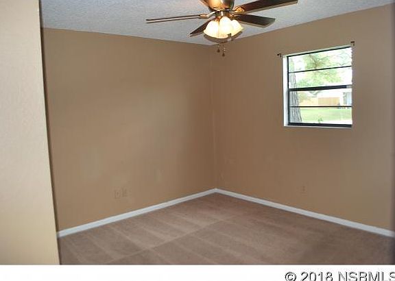 5th image of 3231 Vista Palm Dr