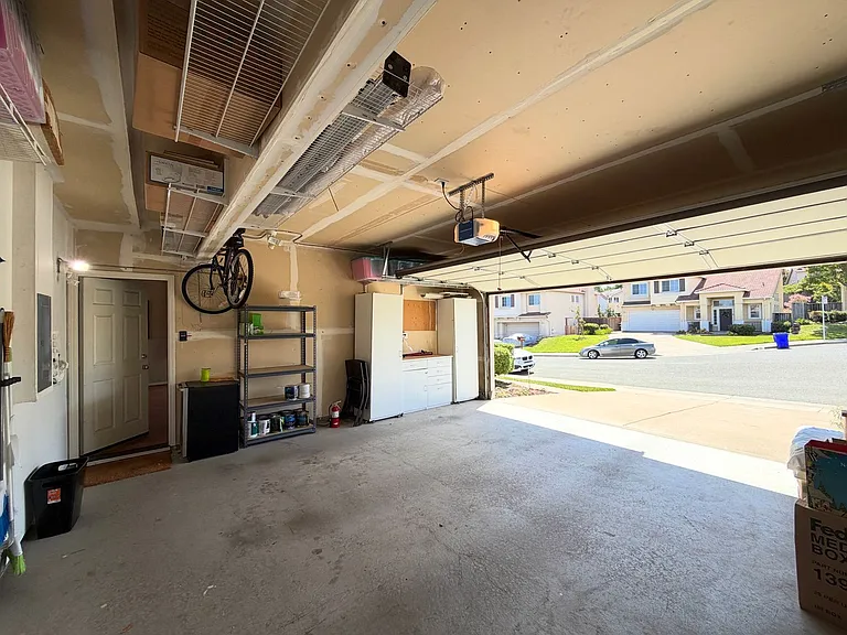 720 Legends Pl — Photo 37