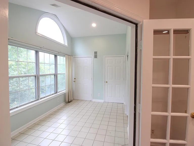 7509 Ashby Ln #N — Photo 18