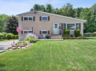 181 Perry St, Dover, NJ 07801