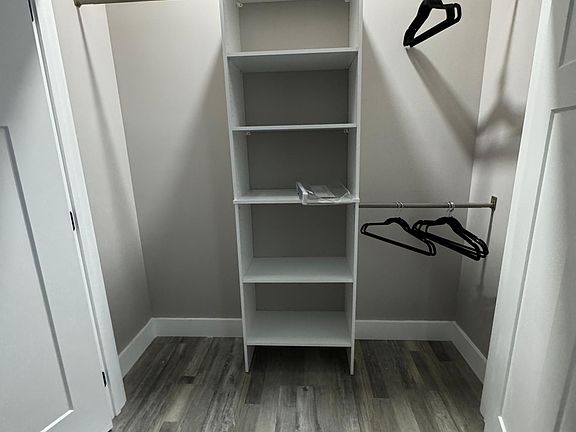 5th image of 909 Cox St NW