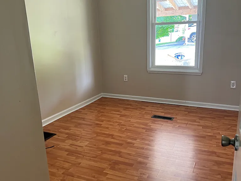 2401 Bradley St — Photo 14