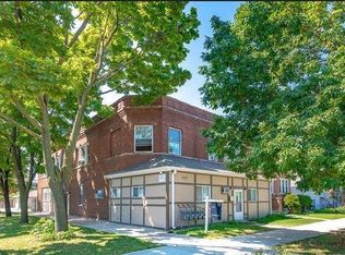 5301 W Newport Ave #1S, Chicago, IL 60641
